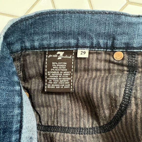 🌟HP🌟7 For All Mankind Cuffed Shorts - Picture 9 of 9